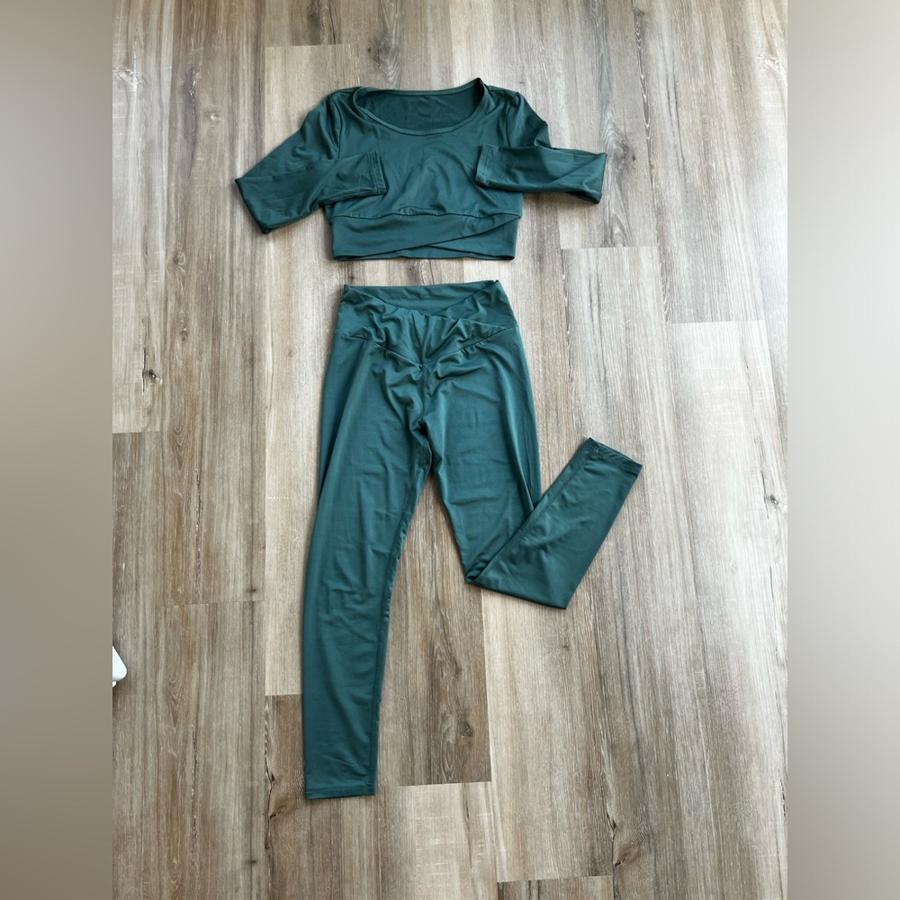 green long sleeve workout set. size medium